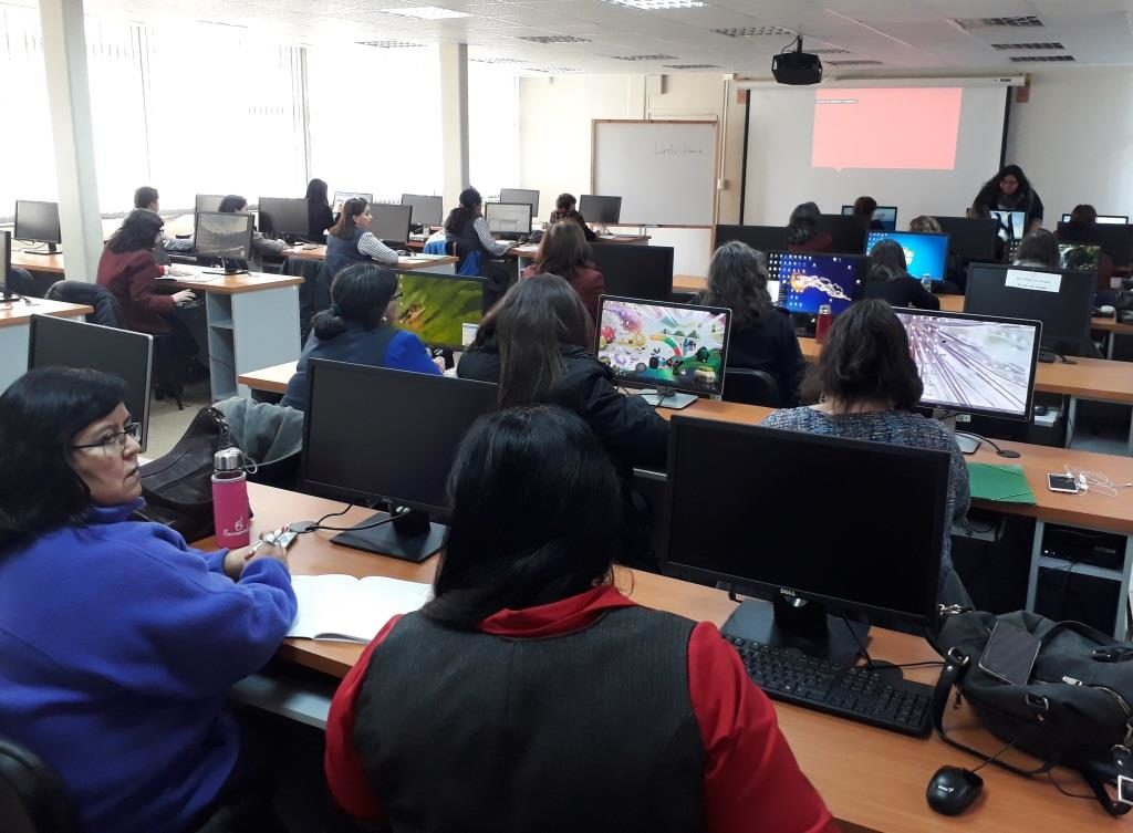 Participantes de una capacitación CECC
